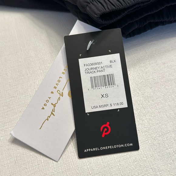 NWT SPIRITUAL GANGSTER x Peloton Journey Active Track Pant Black - Picture 3 of 6